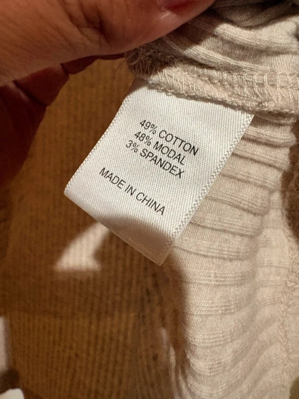 Evereve Neutral Beige Ribbed V-Neck Top - Picture 3 of 3